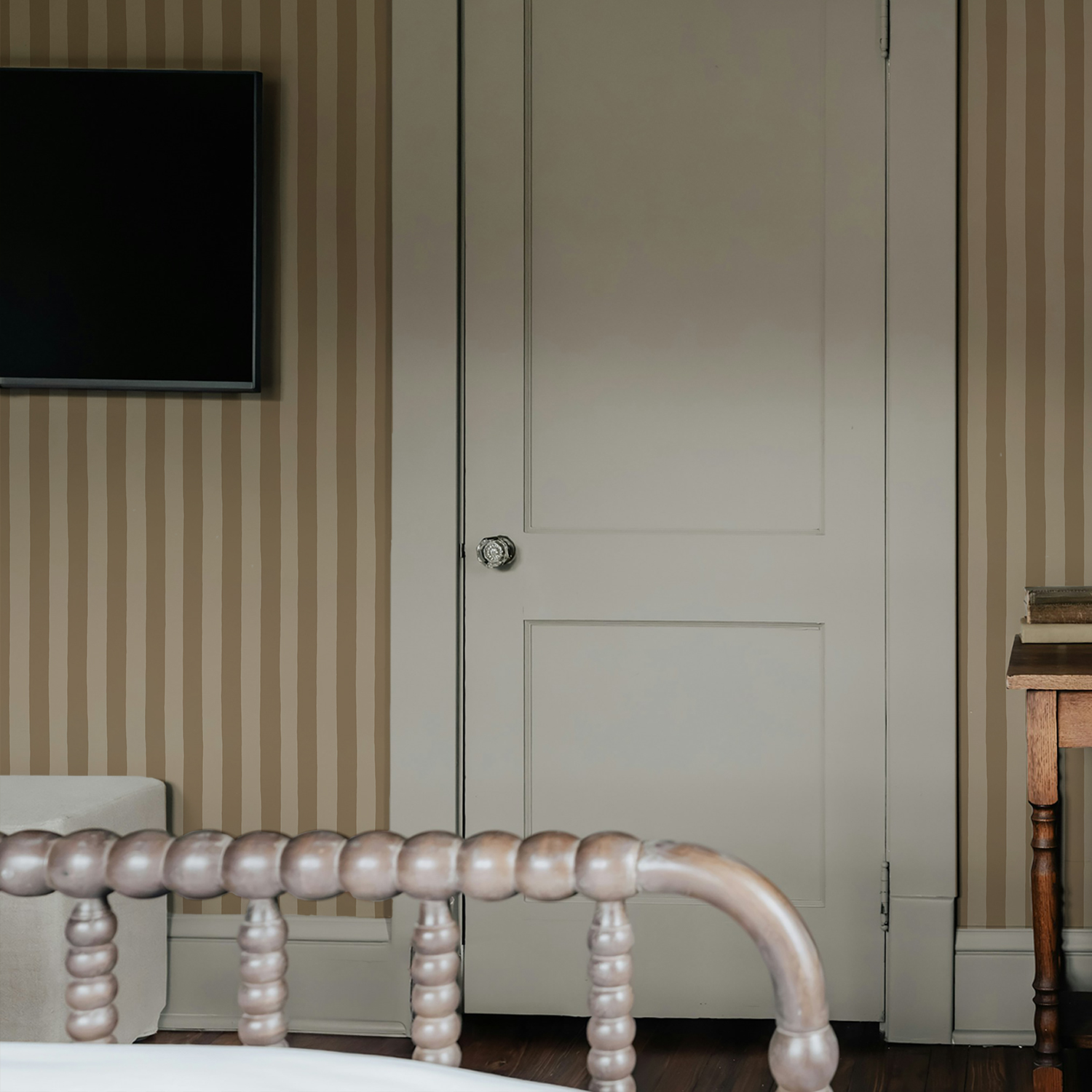 Medium Hand Painted Stripe - Strand and Seventh Dove - Wallpaper Medium Hand Painted Stripe - Strand and Seventh Dove - Wallpaper