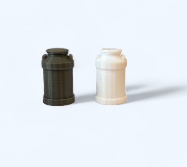 Mumfy's Scenic Accessories - Milk Churns