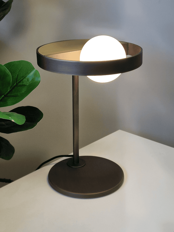 Minimal Table Lamp