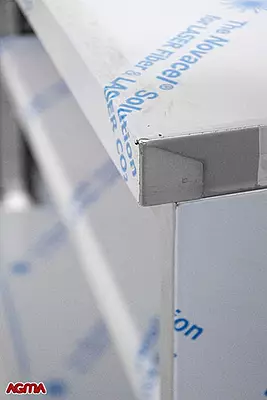 N021 - Tavolo armadiato con porte scorrevoli dim. 2100x700x910mm