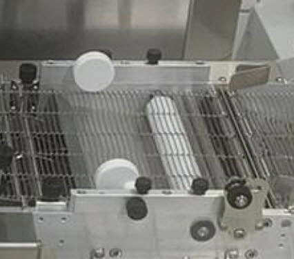 AF12 - Gitterband-Niederhalter