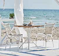 Nicole Cáfe Table 70x70cm