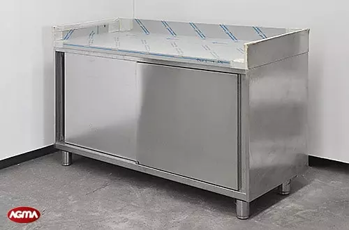 120 Tavolo acciaio inox L=1500mm porte scorrevoli