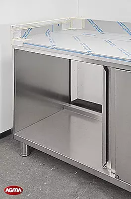 120 Tavolo acciaio inox L=1500mm porte scorrevoli