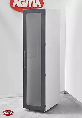 211 - Struttura per colonna ISO 460x670x7950mm, porta a battente