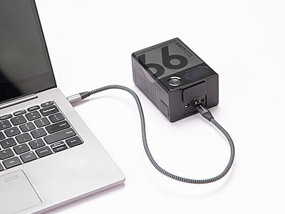 OMNI-99S | 99Wh with USB-C professional mini battery, with also LCD Display/USB-C for laptop/D-tap/DC-8V/USB-A, V-Mount, also ideal for long term use or high power draw lights