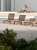 Capri Lounger Base