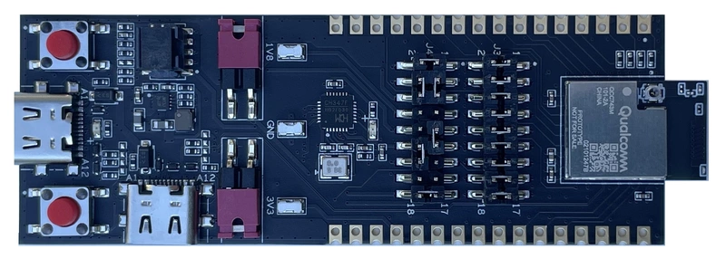 Qualcomm QCC743M Development Kit