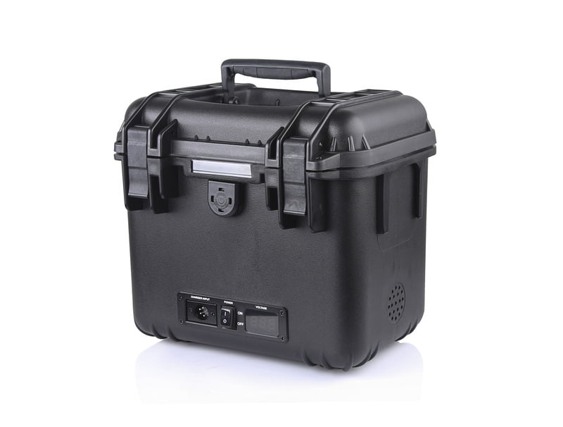 S-4030 | 4-Battery power station box with 2x24V output S-4030 | 4-Battery power station box with 2x24V output