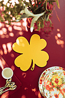 Trefle Trivet Honey Trefle Trivet Honey