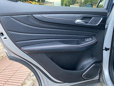 MG HS 1.5T GDI PHEV LUXURY