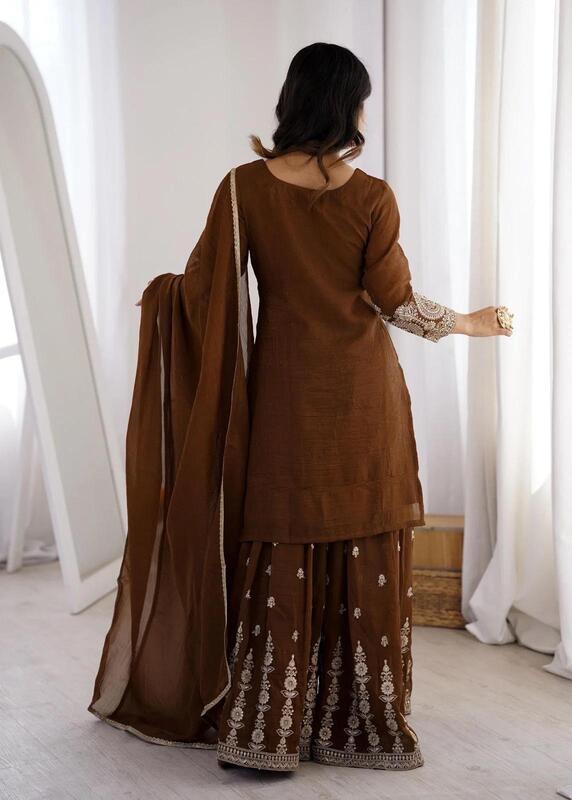Kurti Plazo