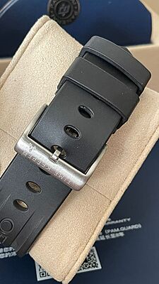 1292101-PRD - Panerai - PAM01384 (AM Clasp)