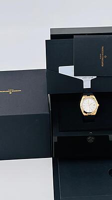 15423 - Vacheron 4500V/000R-B127 with Box And Card- Serviced
