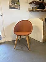 Jack Dining Chair Oak-Dusty Coral-Floor Stock Jack Dining Chair Oak-Dusty Coral-Floor Stock