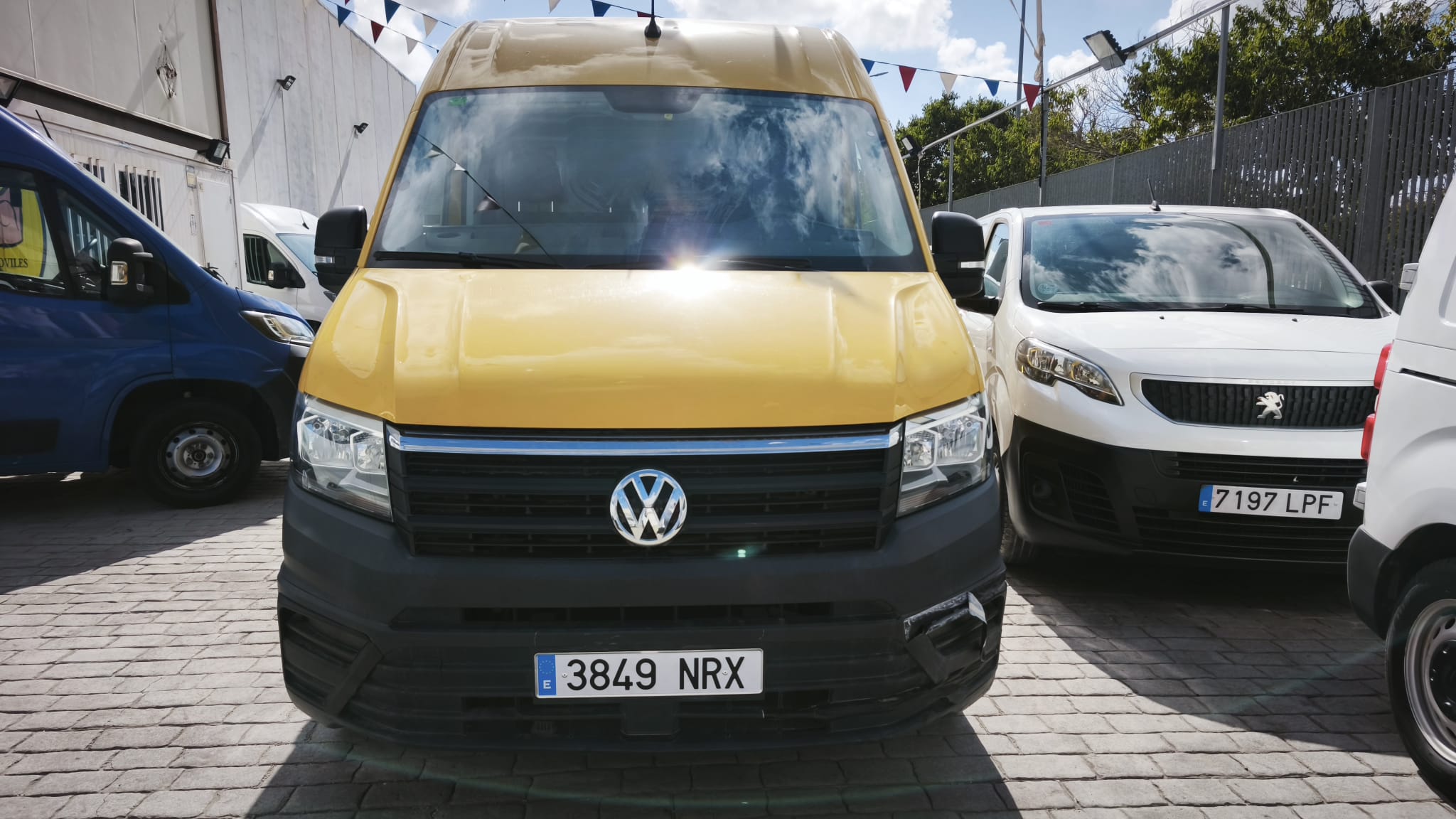 VOLKSWAGEN CRAFTER FURGÓN L3 H2 2.0 140 CV VOLKSWAGEN CRAFTER FURGÓN L3 H2 2.0 140 CV