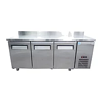 Bajomostrador refrigerado inox 3 puertas 180 × 60 cm Zine RT-18V(600) – detalle