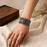 The Royal-Heritage Oxidized Ghungroo Cuff