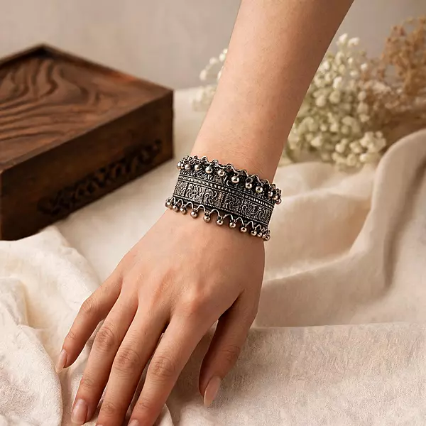 The Royal-Heritage Oxidized Ghungroo Cuff