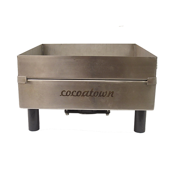 Cooling tray for cocoa beans