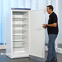 Armario de refrigeración termoconformado ANS-651 + cestas – vista de detalle 2