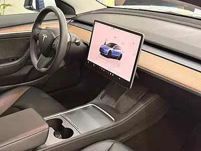 TESLA MODEL 3 PERFORMANCE TESLA MODEL 3 PERFORMANCE