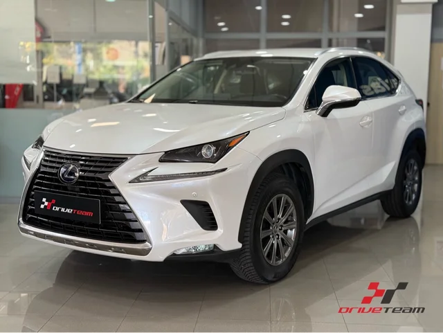 LEXUS NX300h