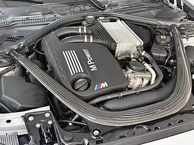 BMW M2 Competition 411CV