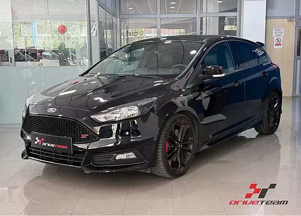 Ford Focus ST 250CV