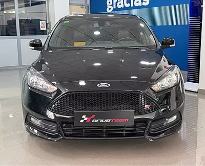 Ford Focus ST 250CV