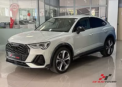 AUDI Q3 SPORTBACK Black Line