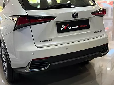 LEXUS NX300h