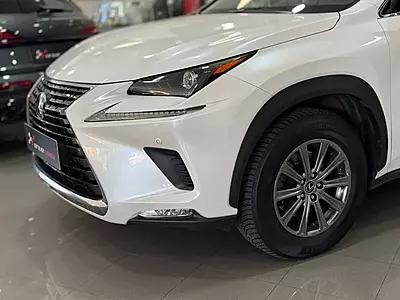 LEXUS NX300h