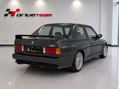 BMW M3 E30 BMW M3 E30