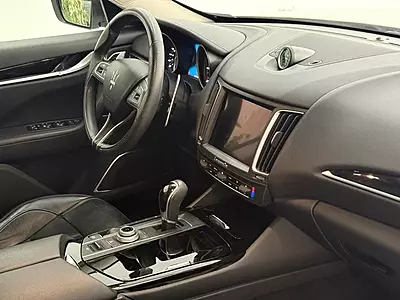 MASERATI LEVANTE V6 MASERATI LEVANTE V6