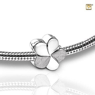 Assieraad bead klavertje 4