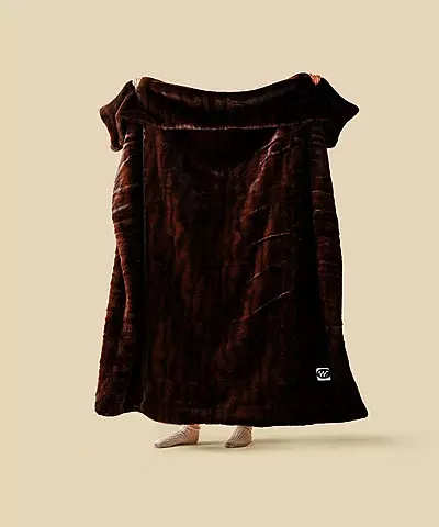 WARO par Plaids Cocooning - Plaid fausse fourrure Cocon WARO par Plaids Cocooning - Plaid fausse fourrure Cocon