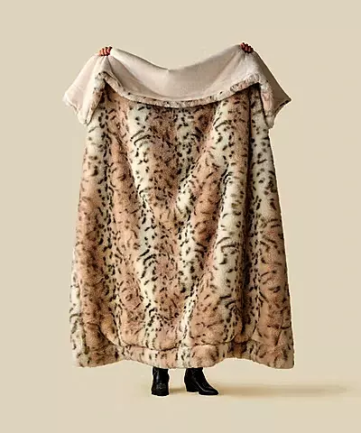 WARO par Plaids Cocooning - Plaid fausse fourrureLéopard des neiges beige WARO par Plaids Cocooning - Plaid fausse fourrureLéopard des neiges beige