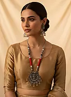 Crimson Temple Jewelry Set
