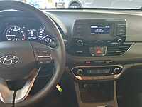 HYUNDAI i30 2022 110cv gasolina