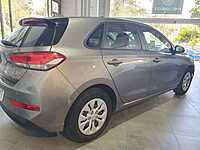 HYUNDAI i30 2022 110cv gasolina