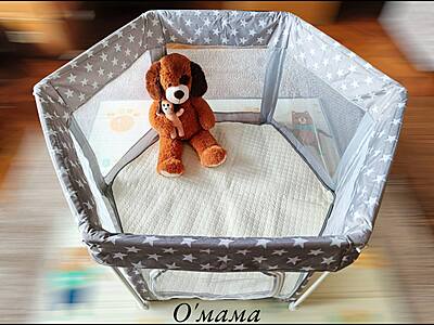 Сгъваема шестоъгълна кошара + килимче за игра Сгъваема шестоъгълна кошара + килимче за игра