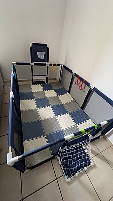 Кошара за игра с баскетболен кош и футболни врати Кошара за игра с баскетболен кош и футболни врати