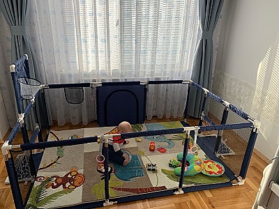 Кошара за игра с баскетболен кош и футболни врати Кошара за игра с баскетболен кош и футболни врати