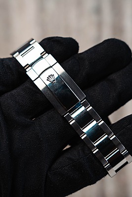 13621 - Rolex - 116234 (2007) - pre-owned conditions with MINOR signs of usage - Card & Box