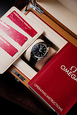 11903 - Omega - 220.12.38.20.01.001 With Box And Card - Repaired