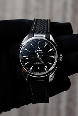 11903 - Omega - 220.12.38.20.01.001 With Box And Card - Repaired