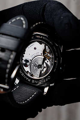 11895 - Panerai - PAM00657 - pre-owned conditions with MINOR signs of usage - Card & Box