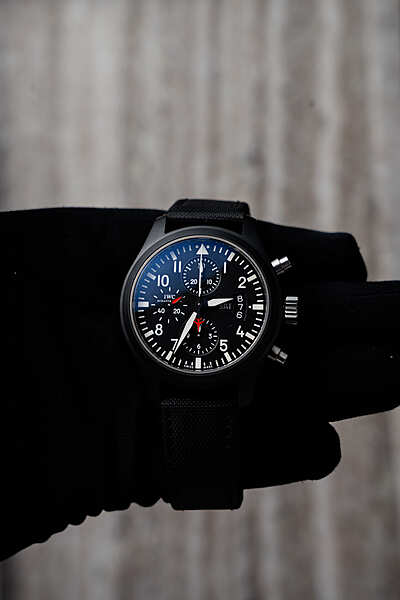 12183 - IWC - IW378901 - pre-owned conditions with MINOR signs of usage - Card & Box
