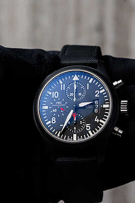 12183 - IWC - IW378901 - pre-owned conditions with MINOR signs of usage - Card & Box